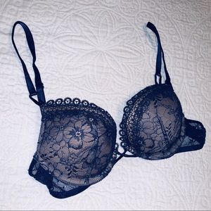 Victoria’s Secret Bombshell bra 34AA Navy Lace